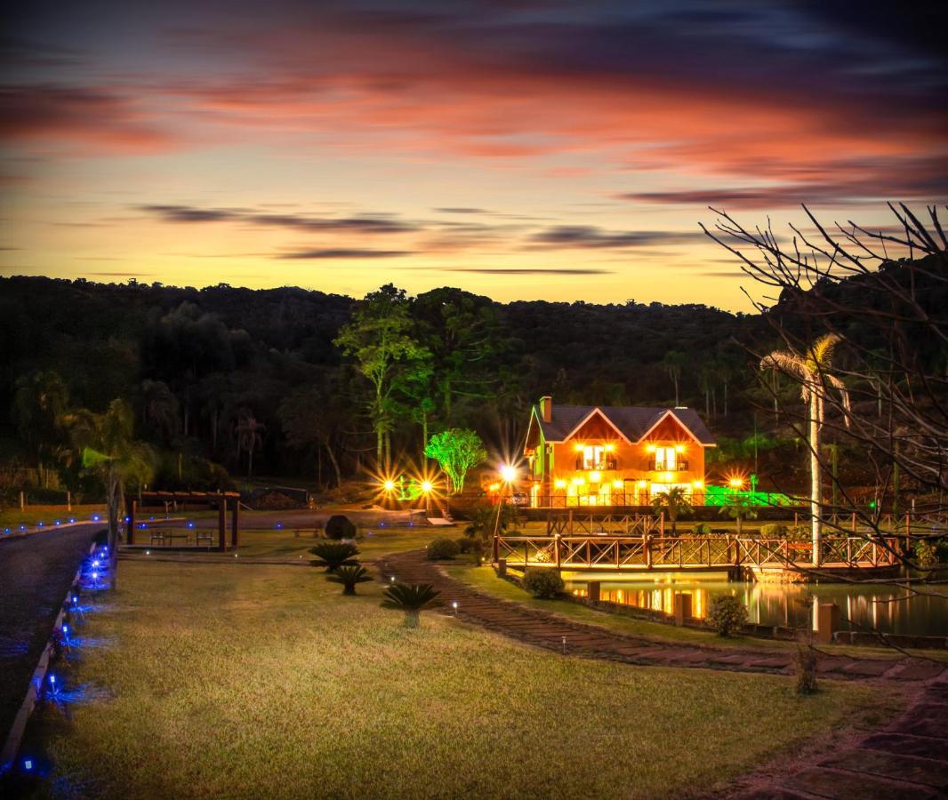 Palast Haus Pousada Gramado Exterior foto